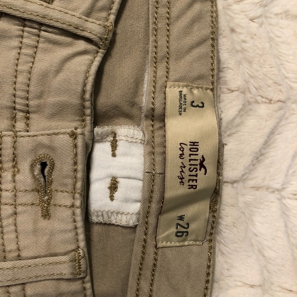 NWT Hollister Khaki Low Rise Size 3 W 26 (juniors) - Picture 4 of 4